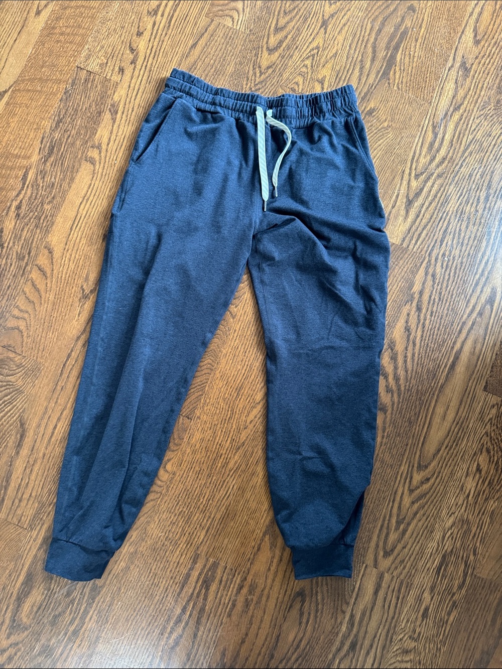 Vuori Navy heathered Jogger Sweatpants with Drawstring